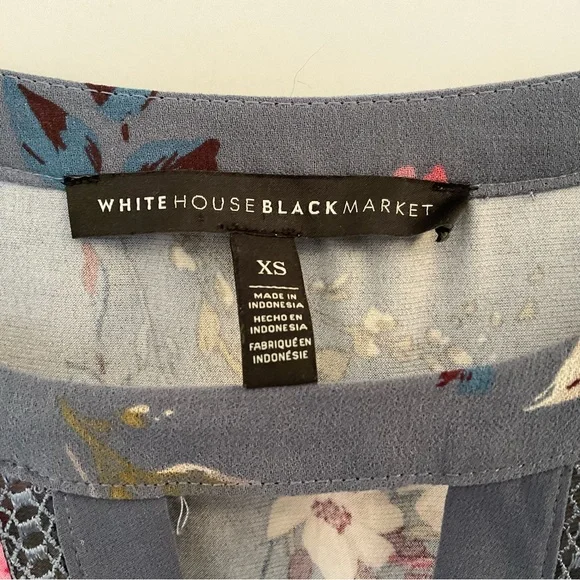 White House Black Market Floral Blouse - Size XS - Picture 4 of 10